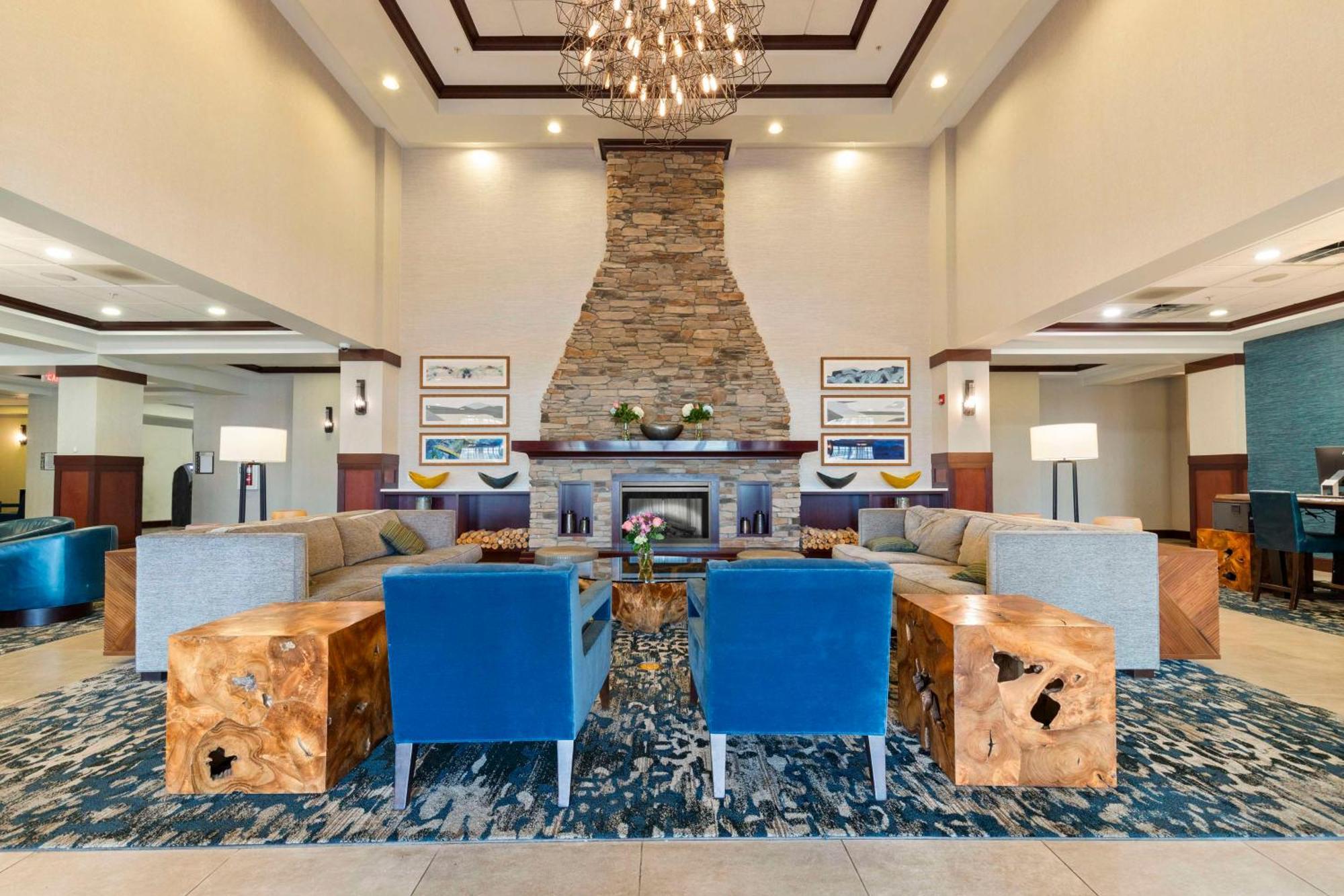 Hotel Doubletree By Hilton Front Royal Blue Ridge Shadows Esterno foto